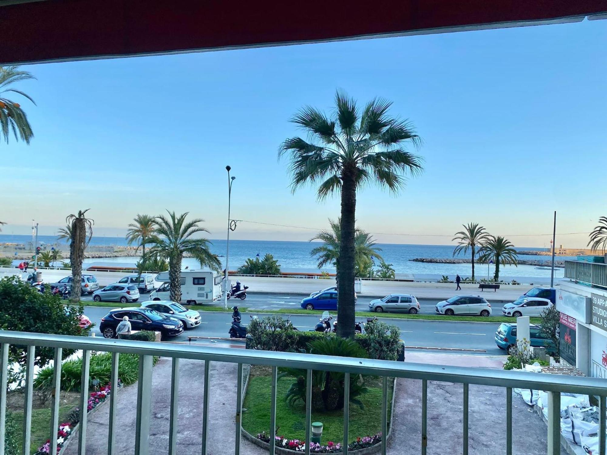 "Le Reve Eveille", Vue Mer, Garage Menton Exterior photo