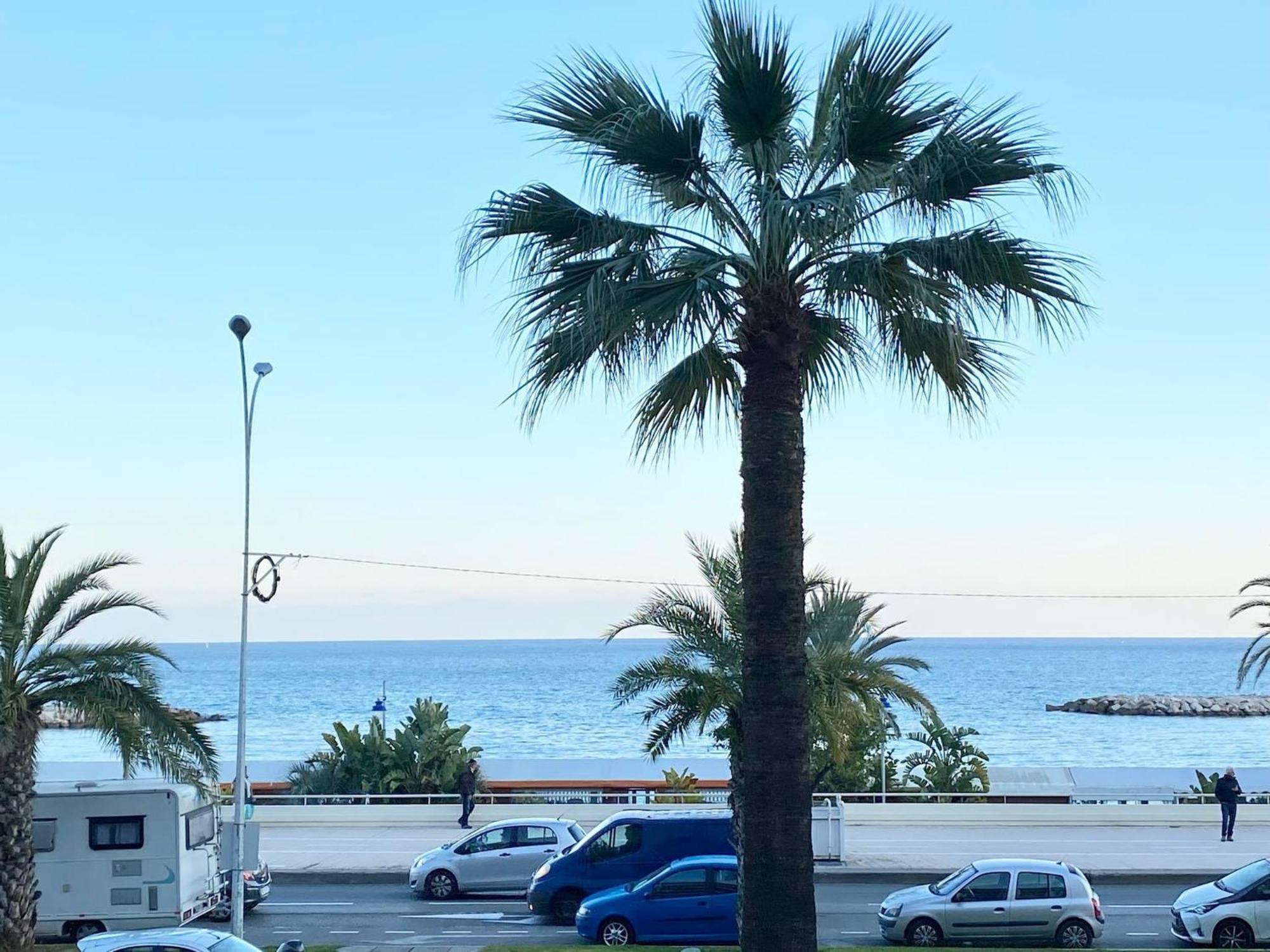 "Le Reve Eveille", Vue Mer, Garage Menton Exterior photo